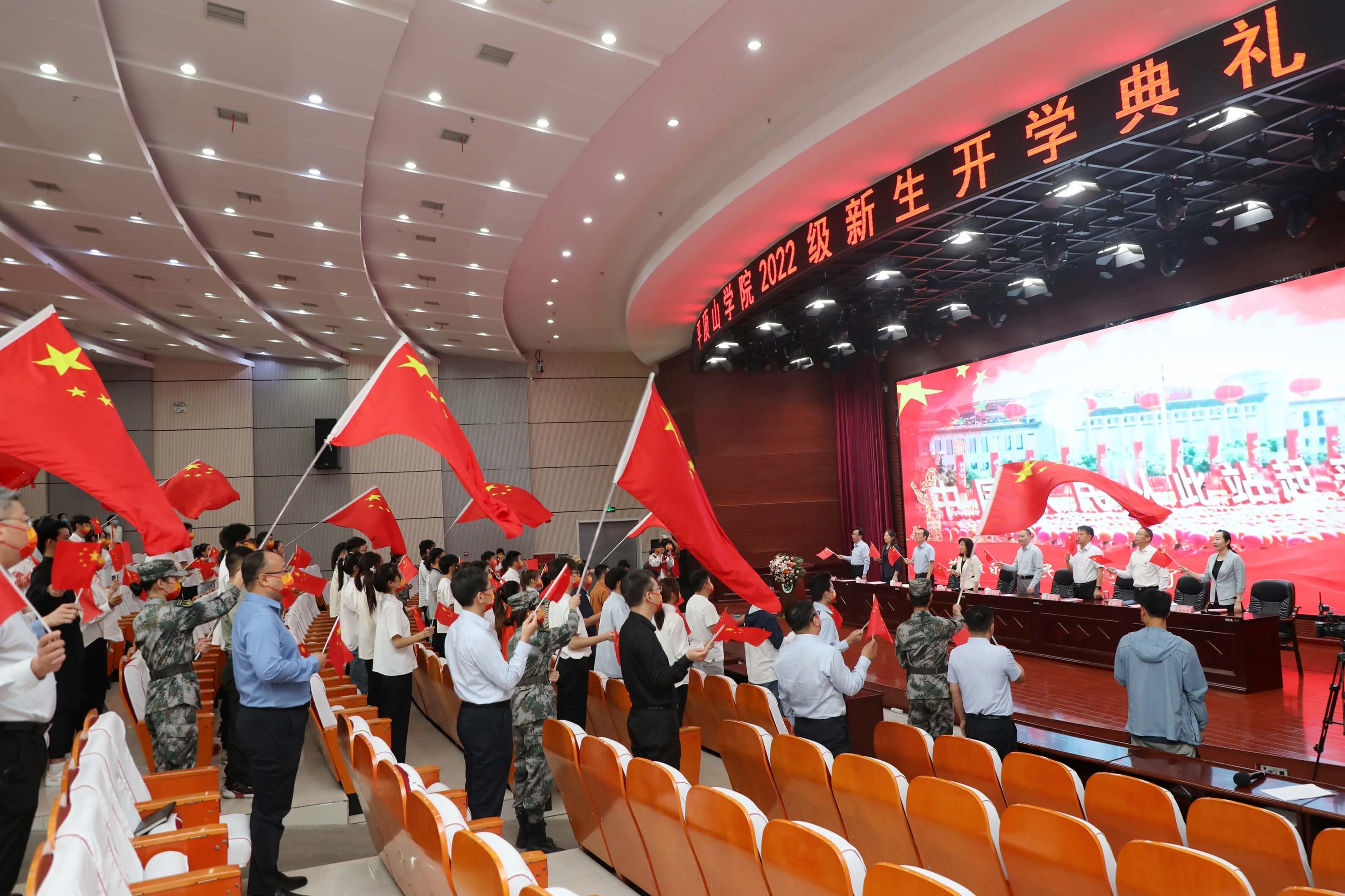 合唱《歌唱祖国》(摄影陈留彪)