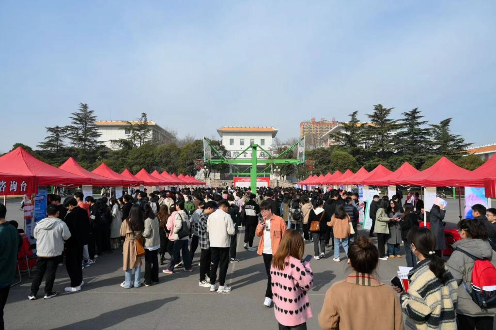 多方联动,春促就业!7