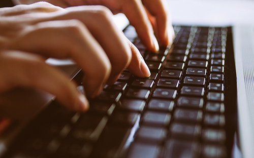 成人高考能报考教师资格证么？