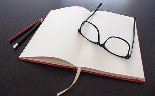 成人高考报名费交给谁？