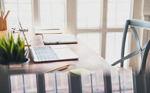 成人高考什么专业适合公务员？受限制吗？