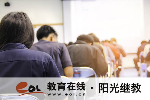 北京成人高考报名系统在哪里？报名需要准备什么资料？