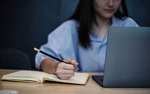 成人高考可以不报机构吗？有什么好处？