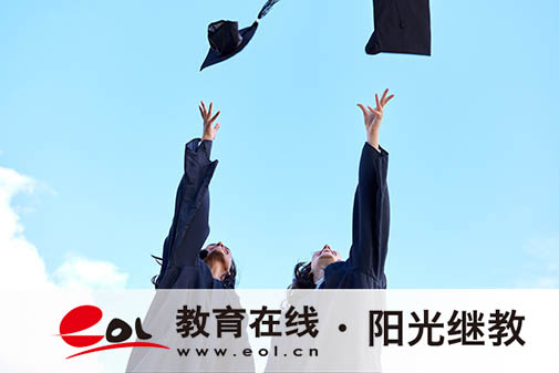 成人高考报名有哪些费用？有哪些要求？