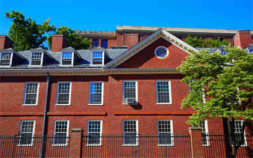 哈佛大学