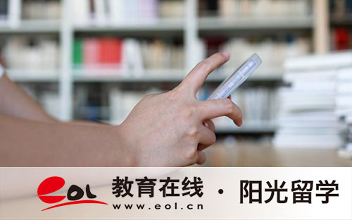 想去加拿大读传媒